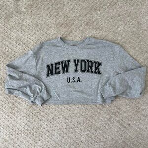 SHEIN Gray Cropped Crew Neck Sweater